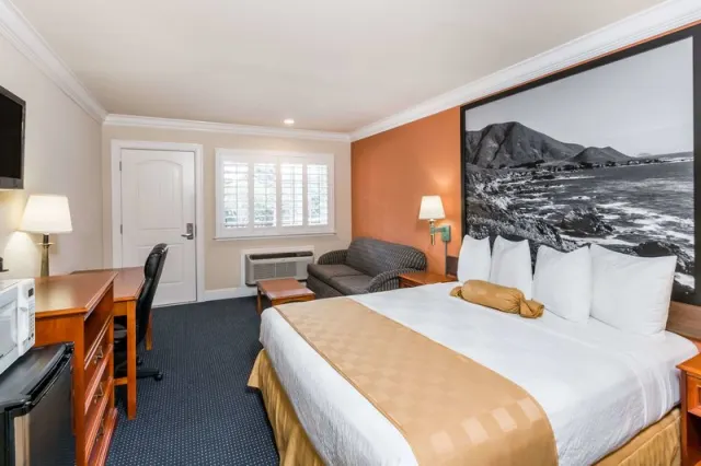 Aura Inn Monterey - mynd 4