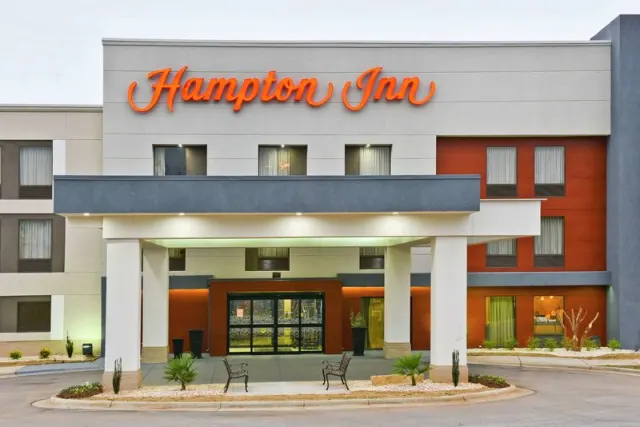 Hampton Inn Madison - photo 3