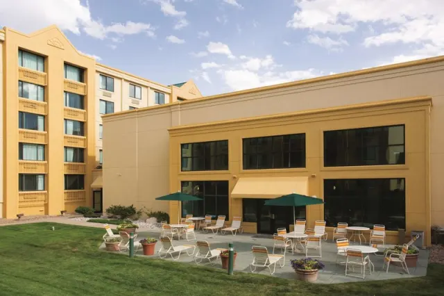 La Quinta by Wyndham Denver Englewood Tech Center - photo 3