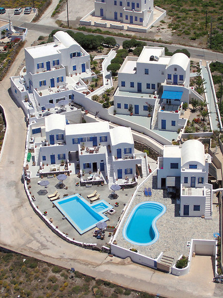 Amaze Suites - photo 1