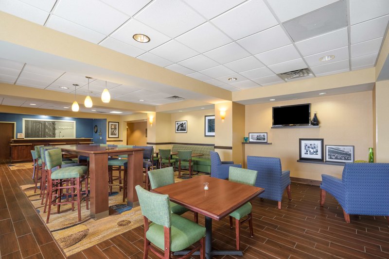 Hampton Inn Maysville - photo 1