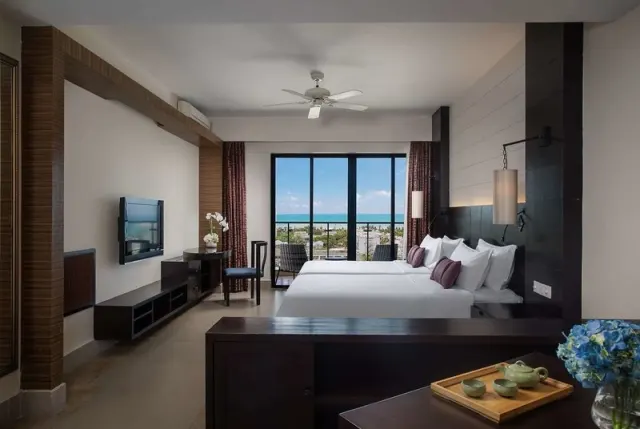 Ramada Plaza By Wyndham Sanya Bay - photo 4