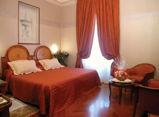 Hotel Farnese - photo 4