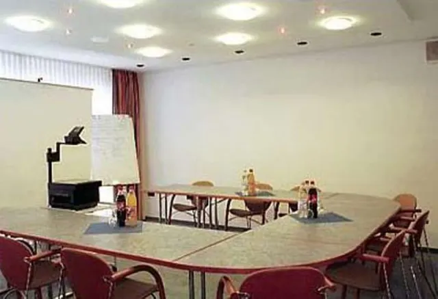 Trip Inn Hotel Conti - foto 2