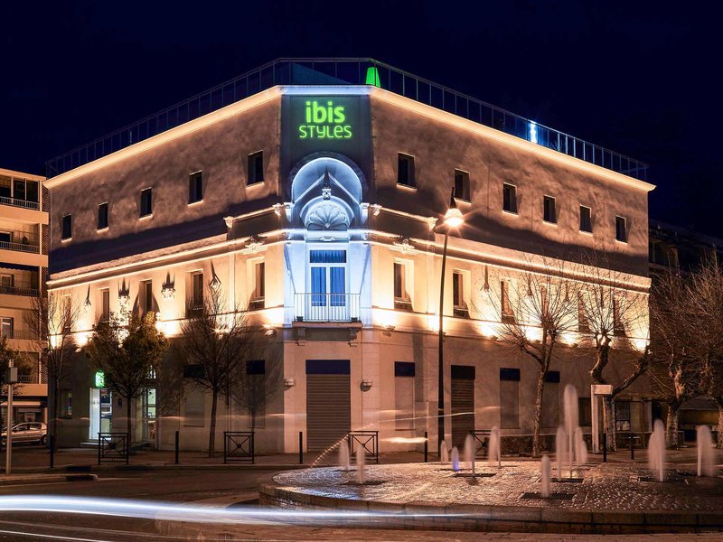 Hotel ibis Styles Hyeres Centre Gare - photo 1