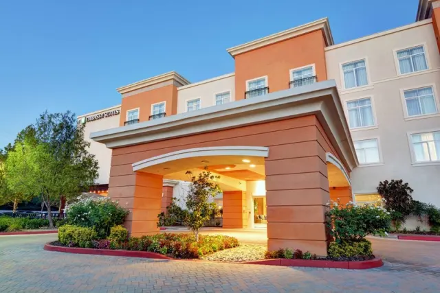 Embassy Suites by Hilton Valencia - foto 2