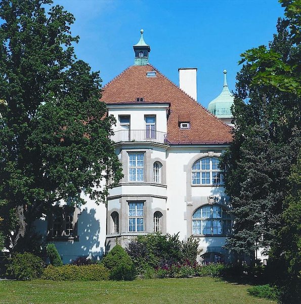 Caruso, Lower Austria