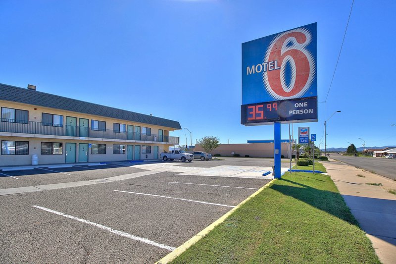 Motel 6 Douglas - foto 1