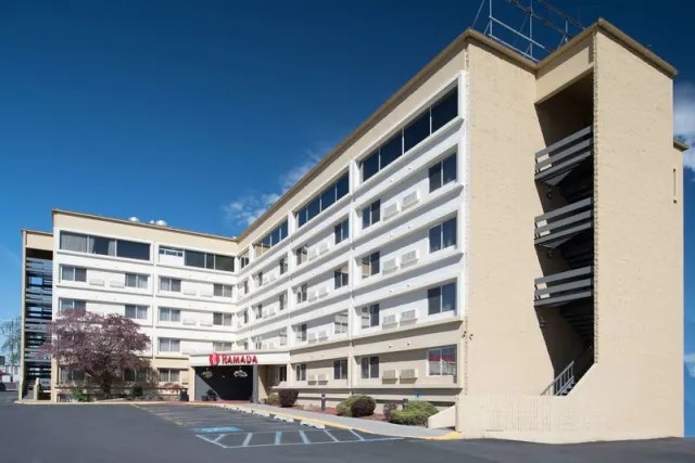 Ramada by Wyndham Downtown Spokane - zdjęcie 2