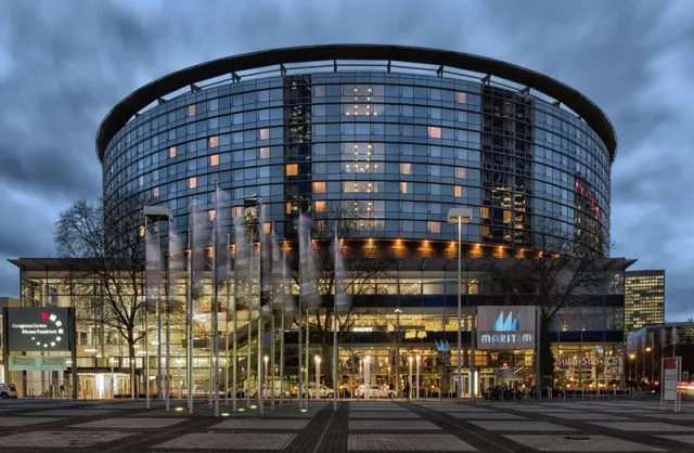 Maritim Hotel Frankfurt - photo 2