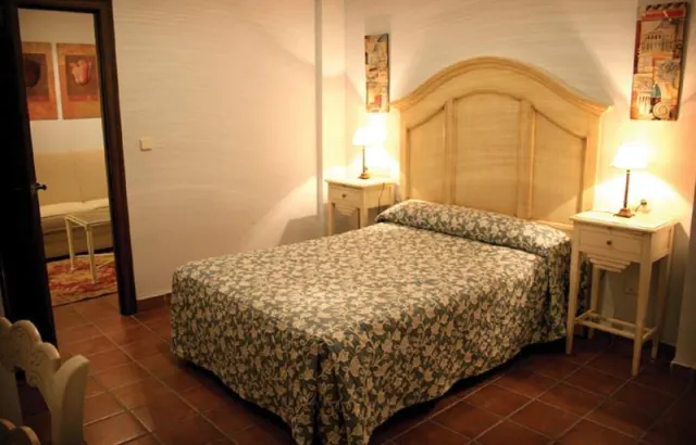 Hotel Palacio Las Manillas - photo 3