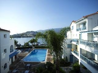 Niki's Village, Aegina