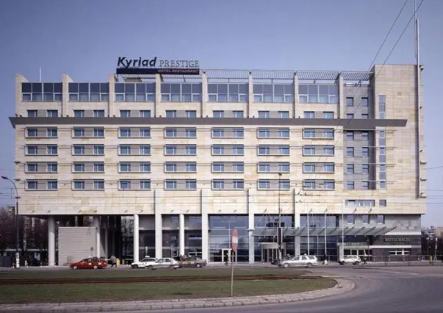 Golden Tulip Warsaw Centre - photo 2