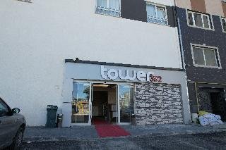 Tower 352 House - photo 4