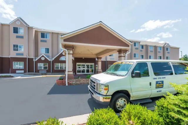 Microtel Inn & Suites by Wyndham Kansas City Airport, Kansas City