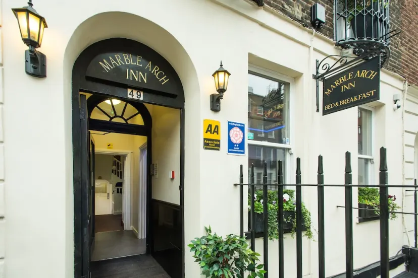 The Marble Arch Inn - photo 1