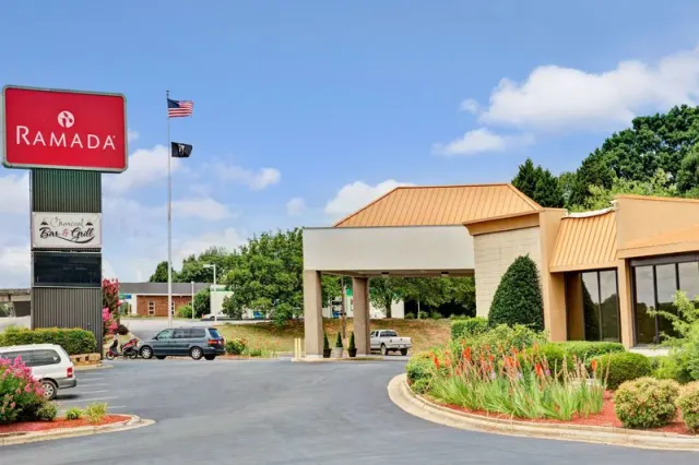 Ramada by Wyndham Statesville - photo 4