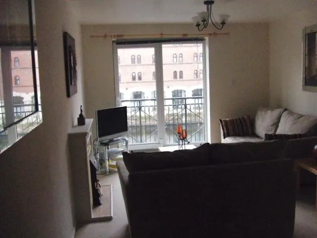 Liverpool City Waterloo Quay Apartments - photo 4
