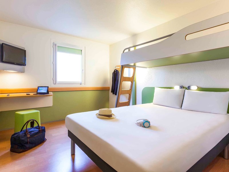 ibis budget Marne-la-Vallée Pontault-Combault - photo 1