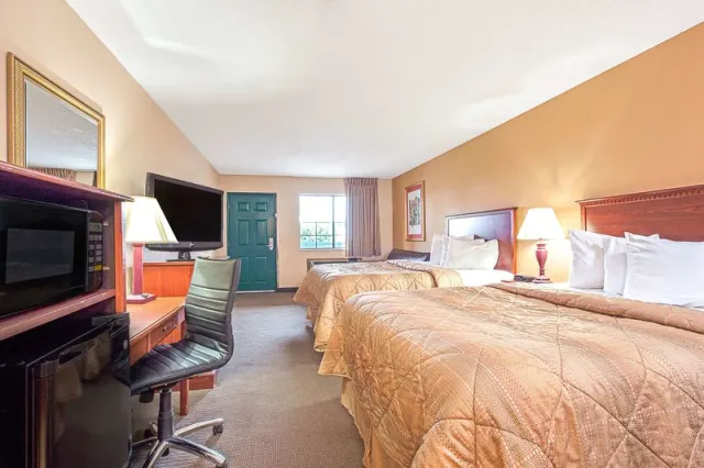Days Inn by Wyndham Oklahoma City - photo 3