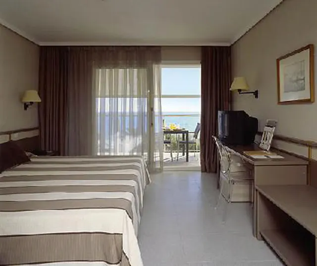 Hotel Calipolis - photo 2