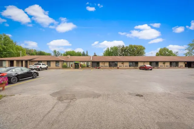 SureStay Hotel by Best Western Kemptville - photo 3