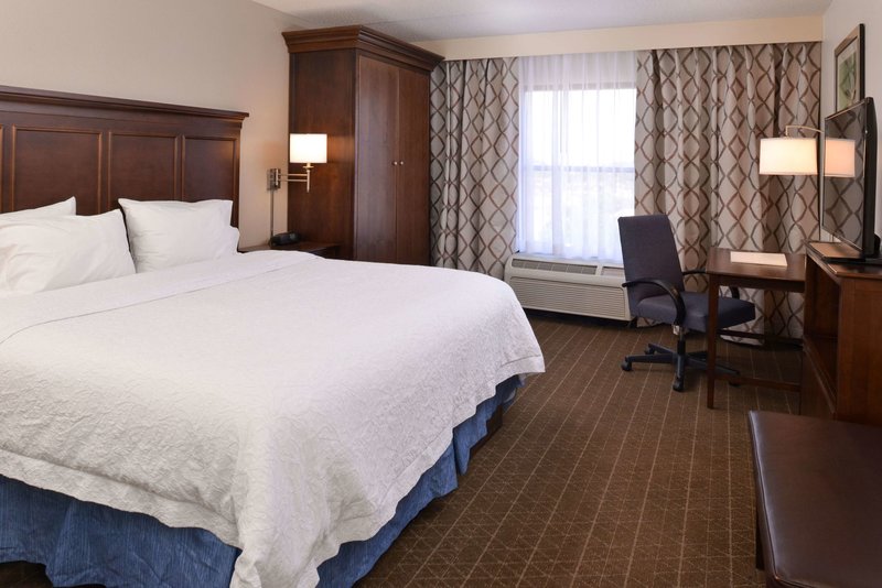 Hampton Inn  Suites PuebloSouthgate - photo 1