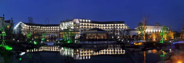 Worldhotel Grand Dushulake Suzhou - photo 2