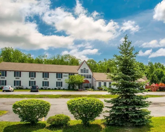 Rodeway Inn Lakeville - photo 3