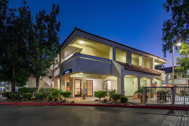 Motel 6 Thousand Oaks South - photo 1