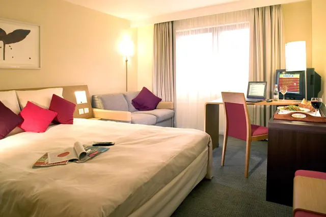 Bristol Hotel - 사진 4