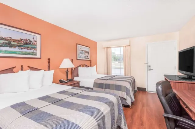 Days Inn by Wyndham Americus - photo 4