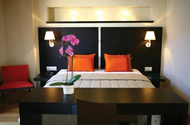 O&B Athens Boutique Hotel - photo 4