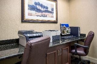 Holiday Inn Express & Suites Jackson - Flowood - photo 3