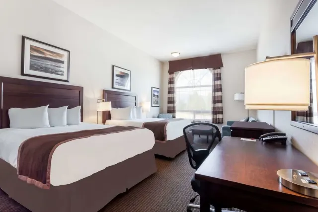 Ramada by Wyndham Creston - photo 4