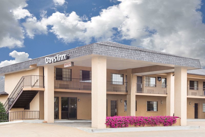 Days Inn by Wyndham Ruston LA - photo 1
