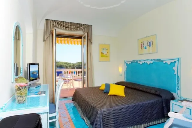 Hotel Bellevue - photo 4