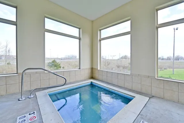 Best Western Richmond Hotel - photo 2
