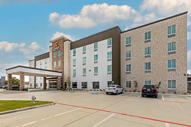 Comfort Inn & Suites, Euless
