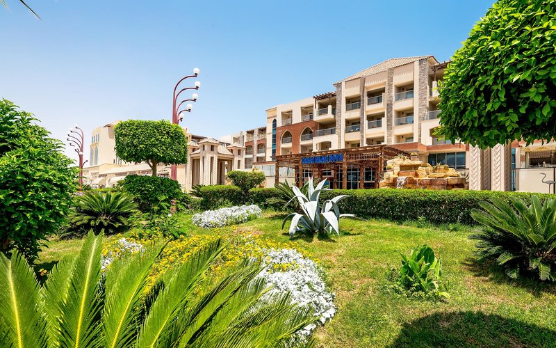 Sunrise Alora Aqua Park Resort - photo 1