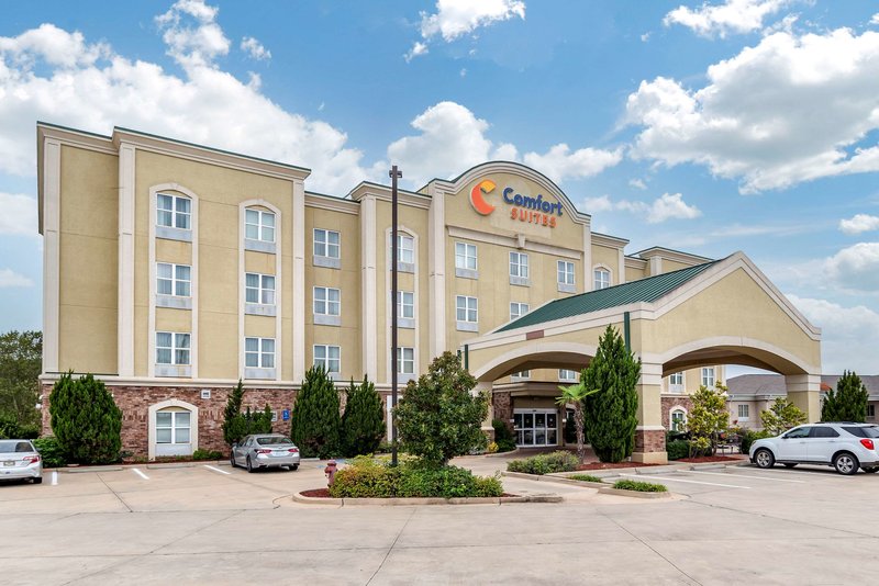 Comfort Suites - foto 1