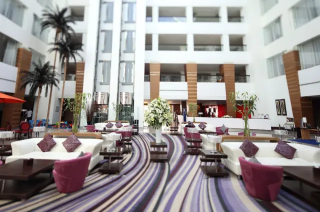 Business Hotel - foto 3