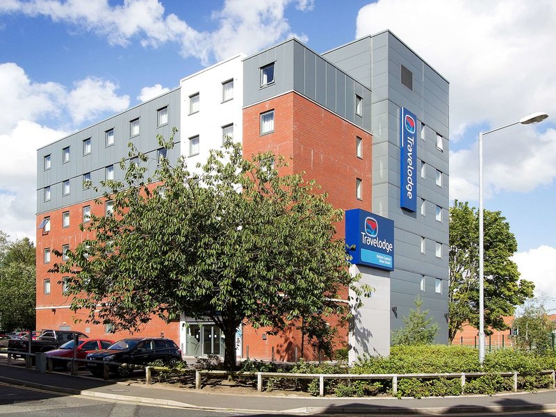 Travelodge Bolton Central River Street - photo 1
