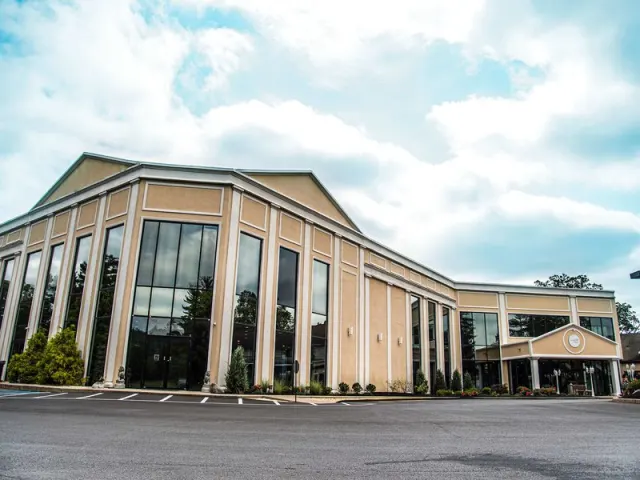 Pocono Palace Resort - photo 2
