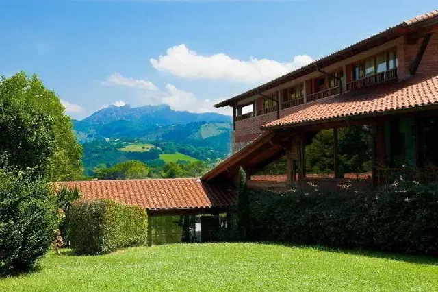 Hotel Restaurante Usategieta - photo 2