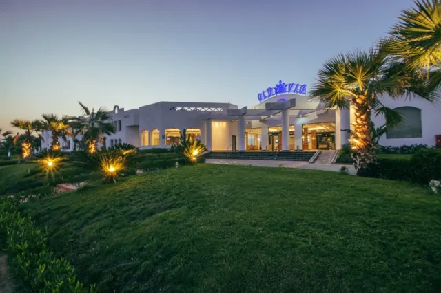 Old Vic Resort Sharm - photo 2