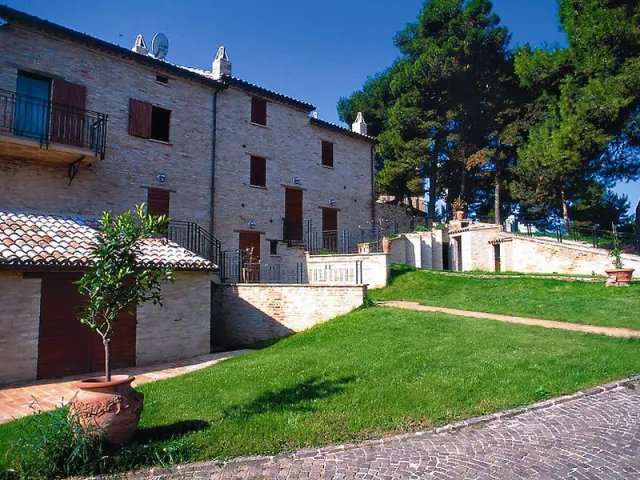 Mons Major Relais, Marche