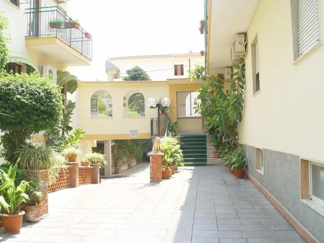 Hotel Isabella - photo 2