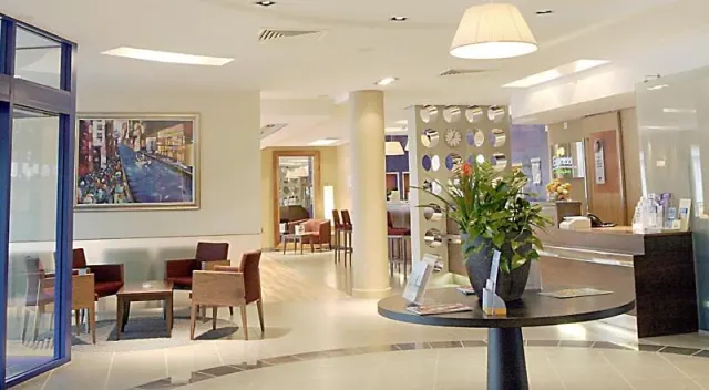 Holiday Inn Express Southampton M27 Jct7 - photo 2