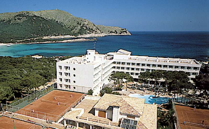 Hotel & Spa S'Entrador Playa  - photo 1